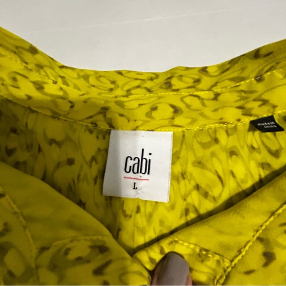 CAbi Green Ruffled Sleeveless Blouse with Bib Collar - Picture 3 of 5